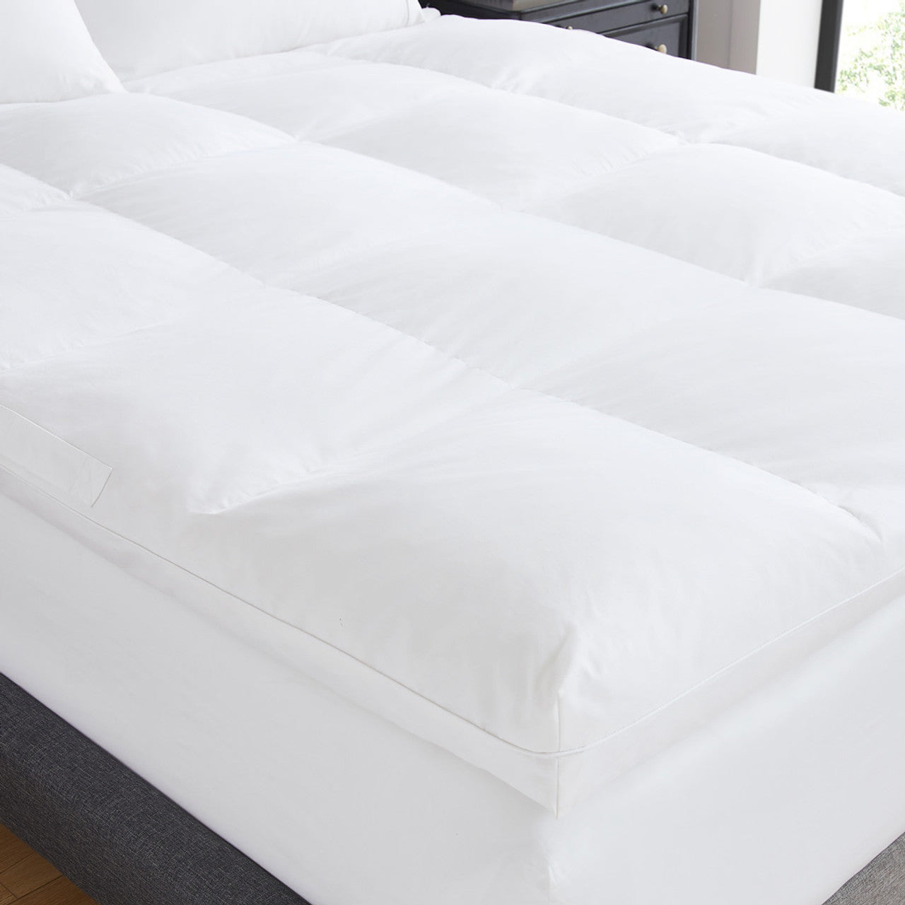 Deluxe Hotel Feather Bed With Handles