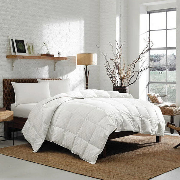 Lightweight Rest Assured White Goose Down Oversized Comforter