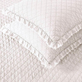 Full Queen White Farmhouse Microfiber Diamond Quilted Bedspread Set Frayed Edges - beddingbag.com
