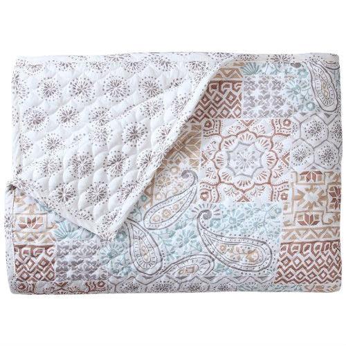 Full size Reversible Quilted Bedspread with Paisley Pattern - beddingbag.com