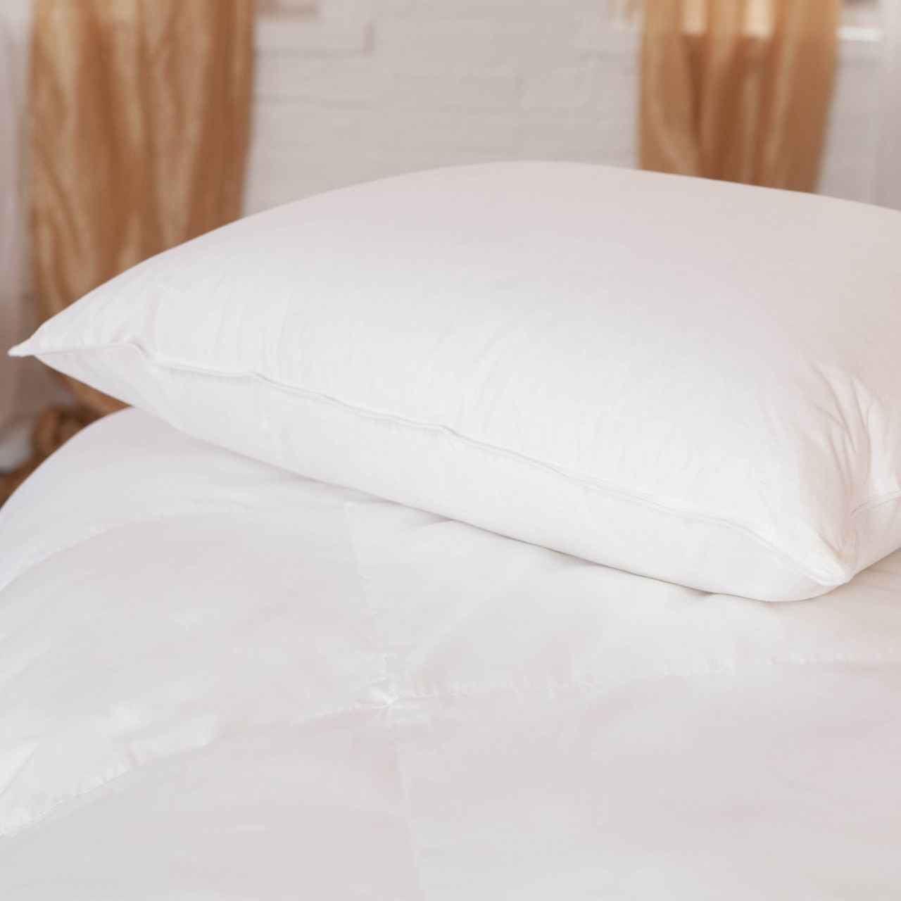 Downlite Hotel 230 TC 25/75 White Duck Down Feather Blend Hotel Pillow - Standard