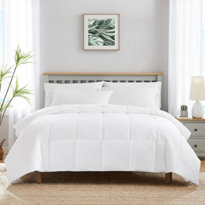 All Season Comfort Down Alternative Oversized Comforter with Duvet Tabs (Hypoallergenic) - beddingbag.com